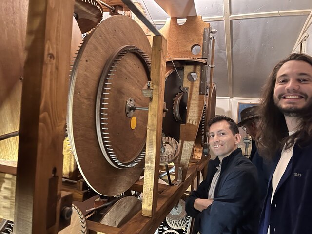Freek en Mathijs bij het Achterhoeks planetarium